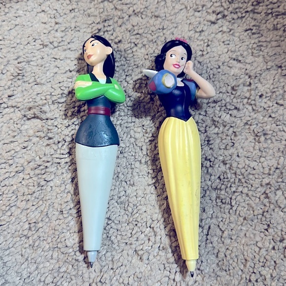 Disney Other - Disney Snow White Pen and Mulan Ink Pen